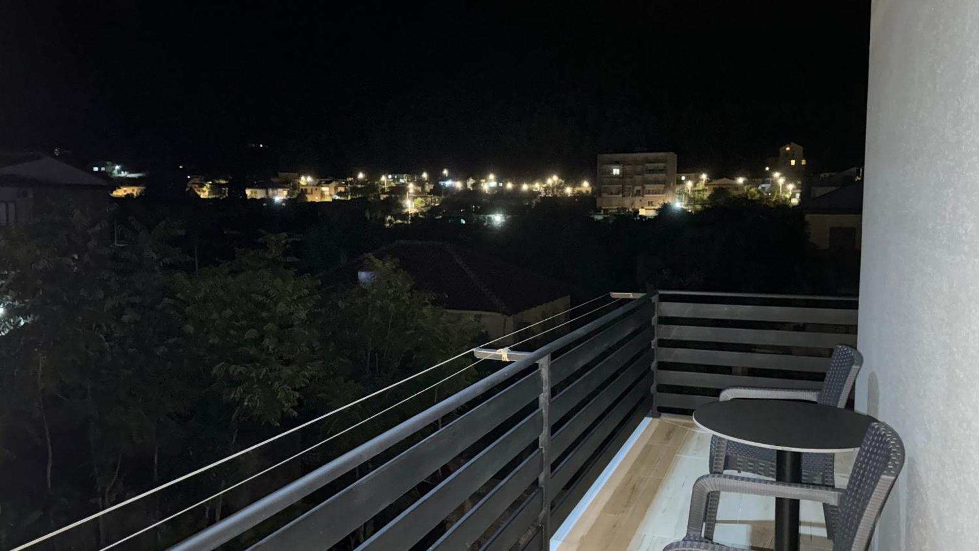 Hotel Bizant Përmet エクステリア 写真