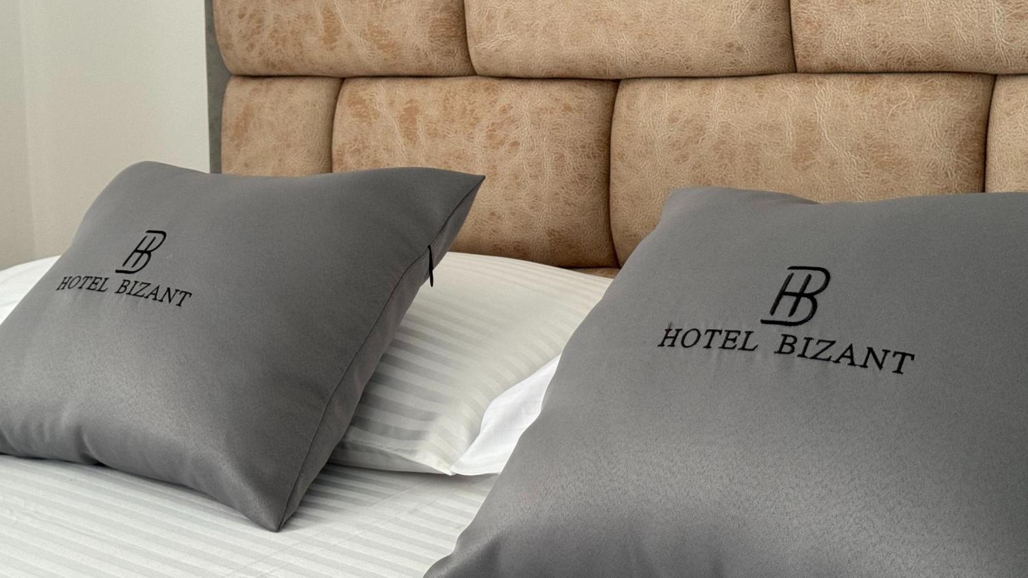 Hotel Bizant Përmet エクステリア 写真